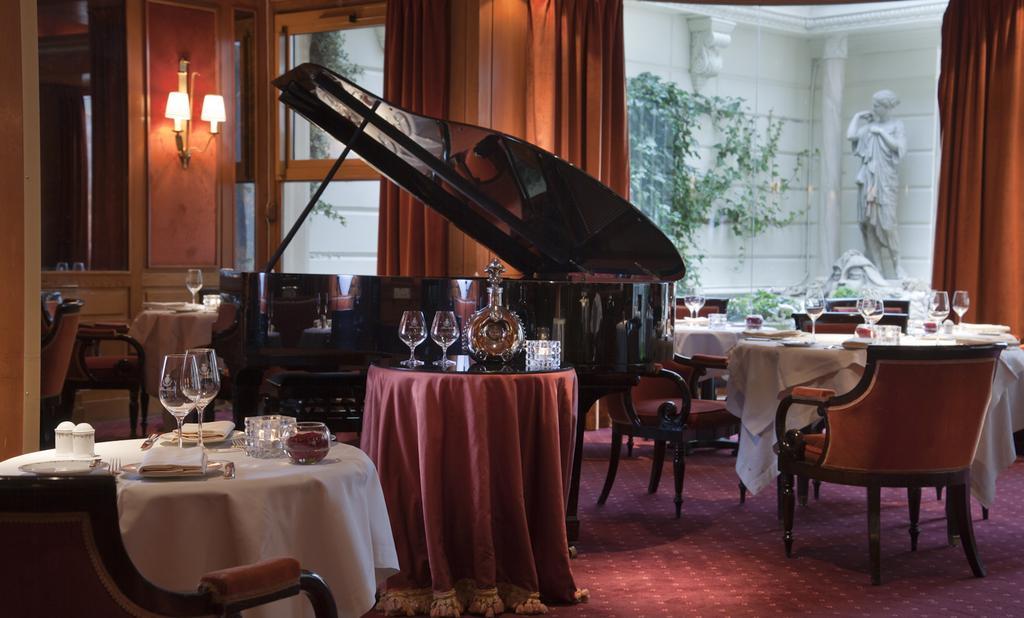 Ritz Paris Hotel Restaurant photo